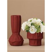 素敵な商品 激安セール 花瓶 モランディ 色 質感 艶出し セラミック 幾何学 調度品 装飾 結婚式