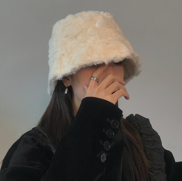 秋冬人気 バケットハット ハット  レディース もふもふ  ニット帽 キャップ 韓国ファッション3色