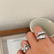 指輪　アクセサリー　メタル　ジルコニア　デザイン　レディース　オシャレ