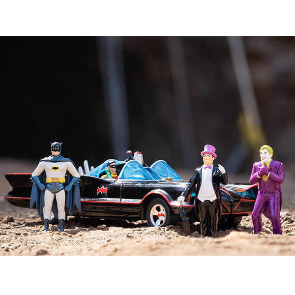 1:24 1966 CLASSIC TV Series BATMOBILE W/4 FIGURES【バット 1:24 1966 CLASSIC TV Series BATMOBILE W/4 FIGURES【バット