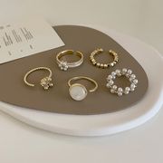 パール指輪　リング　アクセサリー　韓国ファッション　デザイン　メタル