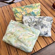 油絵ポーチ　化粧品バッグ　コスメポーチ　小物収納　クラッチ　旅行　韓国ファッション