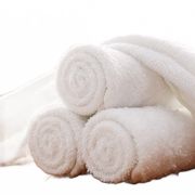 純綿白タオルメーカー卸売使い捨てホテルバスキッチンケータリング白タオル綿家庭用は毛を落としません綿