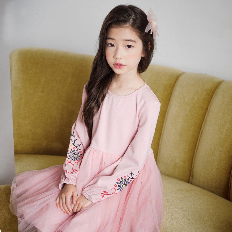 子供服 女の子 ワンピースド レッド 切り替え ワンピース 秋着 長袖 刺繍 ワンピース 韓国子供服