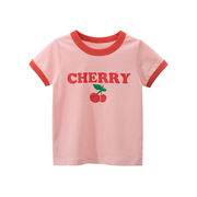 子供服の韓国語版2024年夏の女の子の半袖Tシャツ子供服、チェリーフルーツのパターン