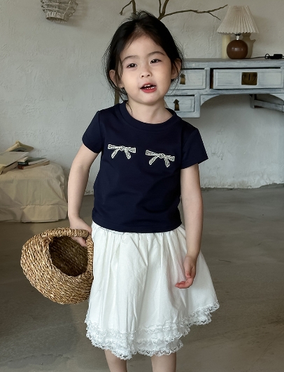 2024年夏新作　韓国子供服　キッズ服　トップス　半袖  Tシャツ　可愛い　刺繍　90-150CM　2色展開