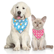 子供のようなスタイルのペットの三角形のスカーフ犬の猫のスカーフペット用品