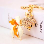 金色  金魚キーホルダー  絶妙なラインストーン  金魚キーチェーン  かわいい 金魚雑貨
