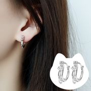 猫のピアス  かわいい  猫アクセサリー  耳飾り   猫雑貨  フープイヤリング