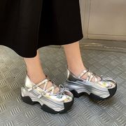運動靴　スニーカー　レディース　 デザイン　韓国ファッション　ins　バレエコア
