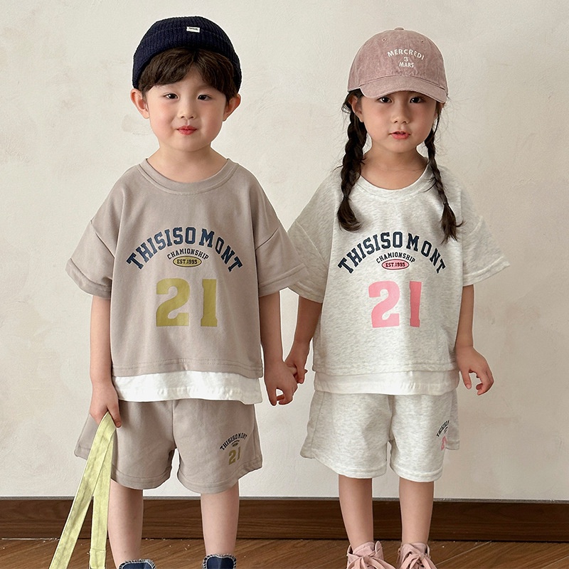 QQMM☆2025夏新作 姉妹兄弟コーデ英字プリント重ね着風Ｔシャツ＆短パンツ