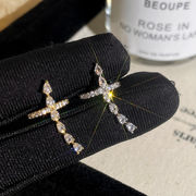 「限定販売」イヤーカフ　ハンドメイド イヤーカフ　アクセサリー イヤーカフ　アクセサリーパーツ