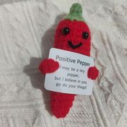 ぬいぐるみ 人形  かぎ針編み ドール ハンドメイド かわいい 野菜 ホームデコレーション パプリカ