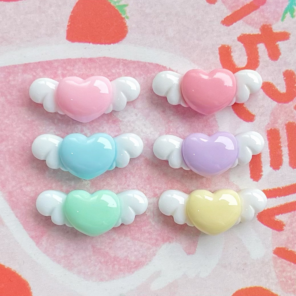 飛ぶハート 羽根付き パステルカラー 樹脂パーツ デコパーツ DIYパーツ 手芸 ハンドメイド ドールハウス