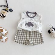 XIU☆夏 男の子用 チェック柄 アップリケカー タンクトップ+ショートパンツ 2点セット