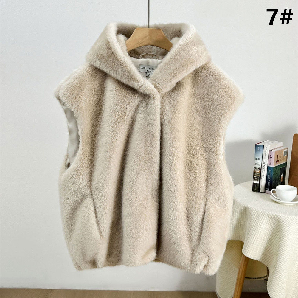 gypsophia ホワイト ファーベスト　2025AW最新作　新品 完売商品 2025秋冬新作 ファーベスト ベスト レディース服 フード付き