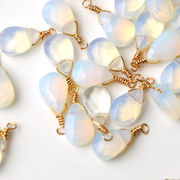 【天然石 ミルギクォーツ】 チャーム シャンクビーズ 約15mm  ハンドメイド材料 ピアス ネックレス素材