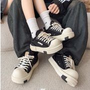 シューズ  スニーカー 運動靴  厚底 コーデに合わせやすい お出かけ メンズ