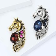 ラインストーン 馬のブローチ 男女兼用 動物 ラインストーン 馬ブローチ コサージュ ピン 馬のアクセサリー