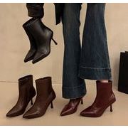 秋冬シューズ  ブーツ ショートブーツ ハイヒール 尖り お出かけ 靴  防寒