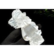 浄化力抜群！ セレナイト(透石膏) 88-90x46-50x34-38mm 天使彫刻 原石 1個売り _CRG224【宅急便のみ】