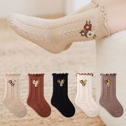 【SOCKS】秋冬用 フリル 小花柄 ベビーソックス 締め付けない ノンシームロング