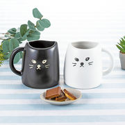 黒ねこと白ねこのペアマグ
