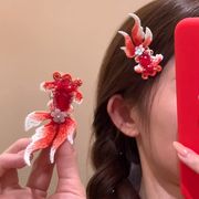 1個　金魚ヘアクリップ　金魚髪飾り　大人 子供  花  金魚刺繍 ヘアピン　錦鯉 金魚雑貨