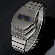 ガンメタ ステンレスブレスレットのLED腕時計 デジタルウォッチ デイデイト 日付表示 メンズ腕時計 LED002