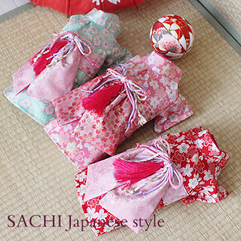 日本製  セレブスタイル  高品質ペットウェア　犬服の着物桜総柄舞妓帯　 XS/S/M/MD-M/L