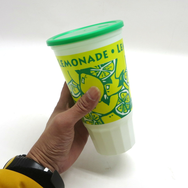 Berry Plastic Cup Lemonade ベリー プラスティックカップ レモネード 雑貨 有限会社 ステップス 問屋 仕入れ 卸 卸売の専門 仕入れならnetsea