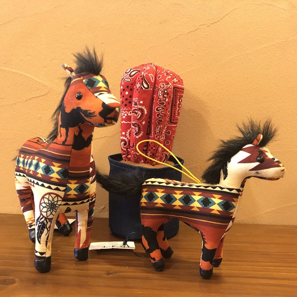 ネイティブホース　アメリカン　ココペリドール　馬　