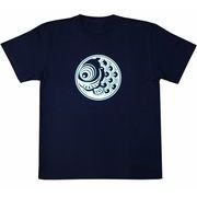 【鯉のぼりを可愛くデザインしたプリントTシャツ！鯉のぼりTシャツ大人用】丸鯉　黒地に白プリント