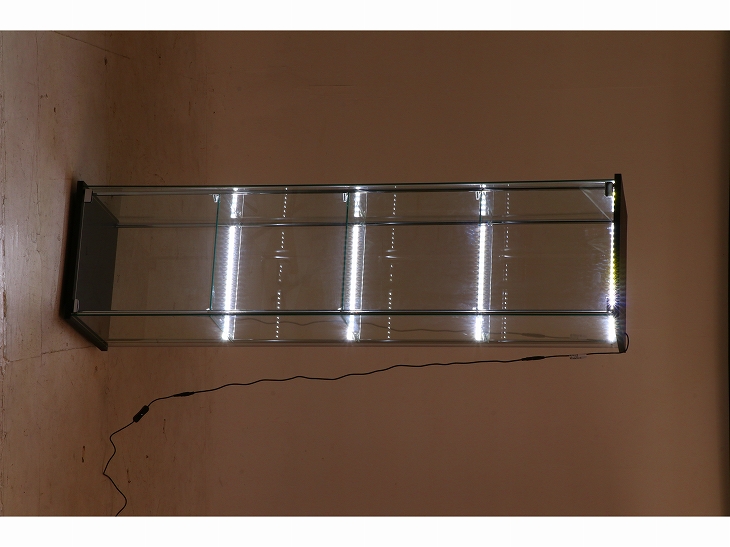 ガラスコレクションケース 4段 LED 不二貿易 株式会社 問屋・仕入れ・卸・卸売の専門【仕入れならNETSEA】