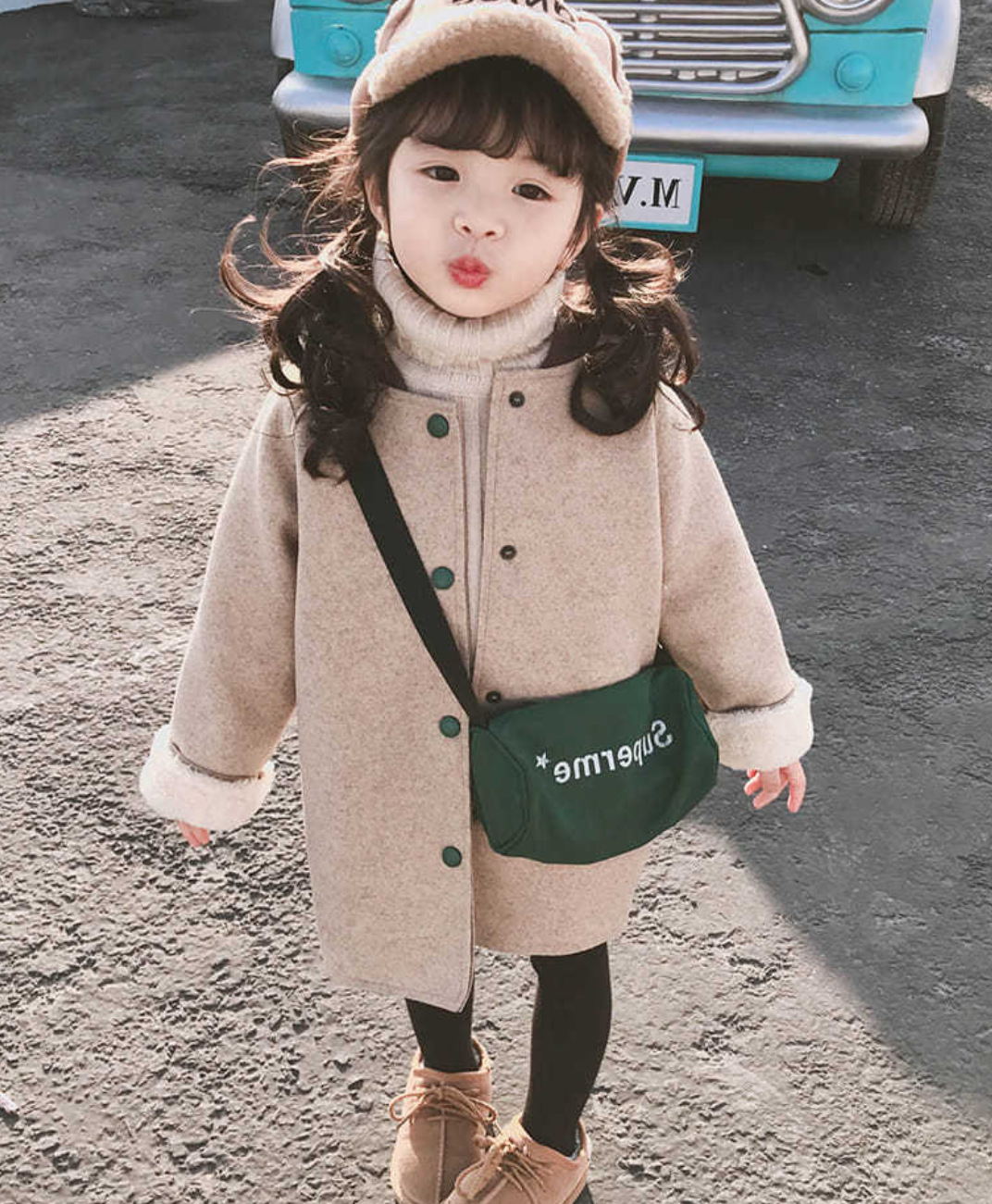 秋冬新作 韓国風 子供服 女の子 男の子 キッズ 裏起毛 コート アウター ネコイラスト アパレル 錦綉 株式会社 問屋 仕入れ 卸 卸売の専門 仕入れならnetsea