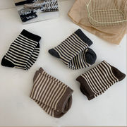 お手頃な価格＆高品質　靴下　ソックス　SWEET風　透湿　ハイソックス　学生　ボーダー