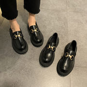 韓国ファッション 通勤する太いヒールカジュアル 百掛け 足を踏み入れるレトロ 小さな革の靴 トレンド