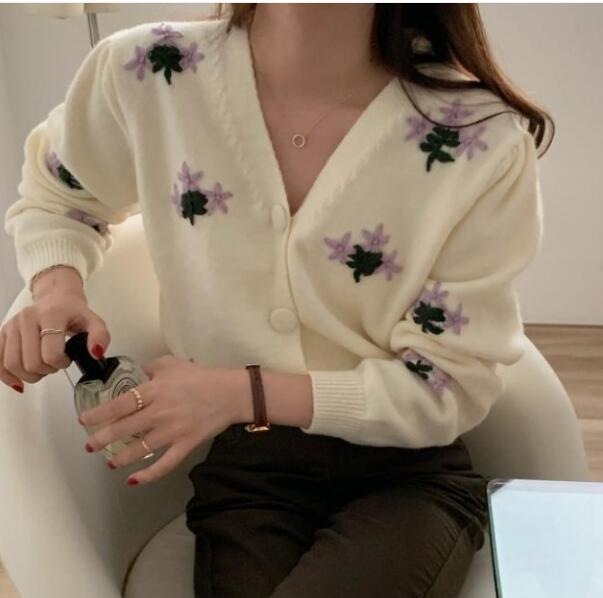 韓国ファション ニットセーター 気質 Vネック レディースアウター 秋冬新作 花柄刺繍 カーディガン アパレル 中天国際 株式会社 問屋 仕入れ 卸 卸売の専門 仕入れならnetsea
