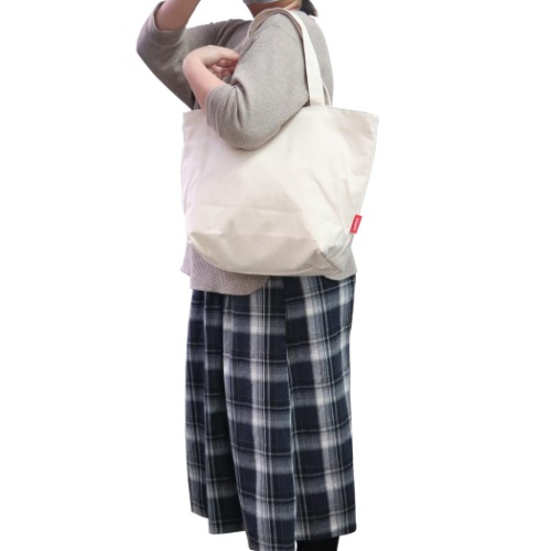 トートバッグ スヌーピー 天ファスナー付き帆布トート ボックスロゴ ファッション雑貨 株式会社 ブライエンタープライズ 問屋 仕入れ 卸 卸売の専門 仕入れならnetsea