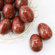 置物　玉子　レッドジャスパー　たまご　卵　赤　健康　行動力　決断力　判断力　エネルギー　彫り物