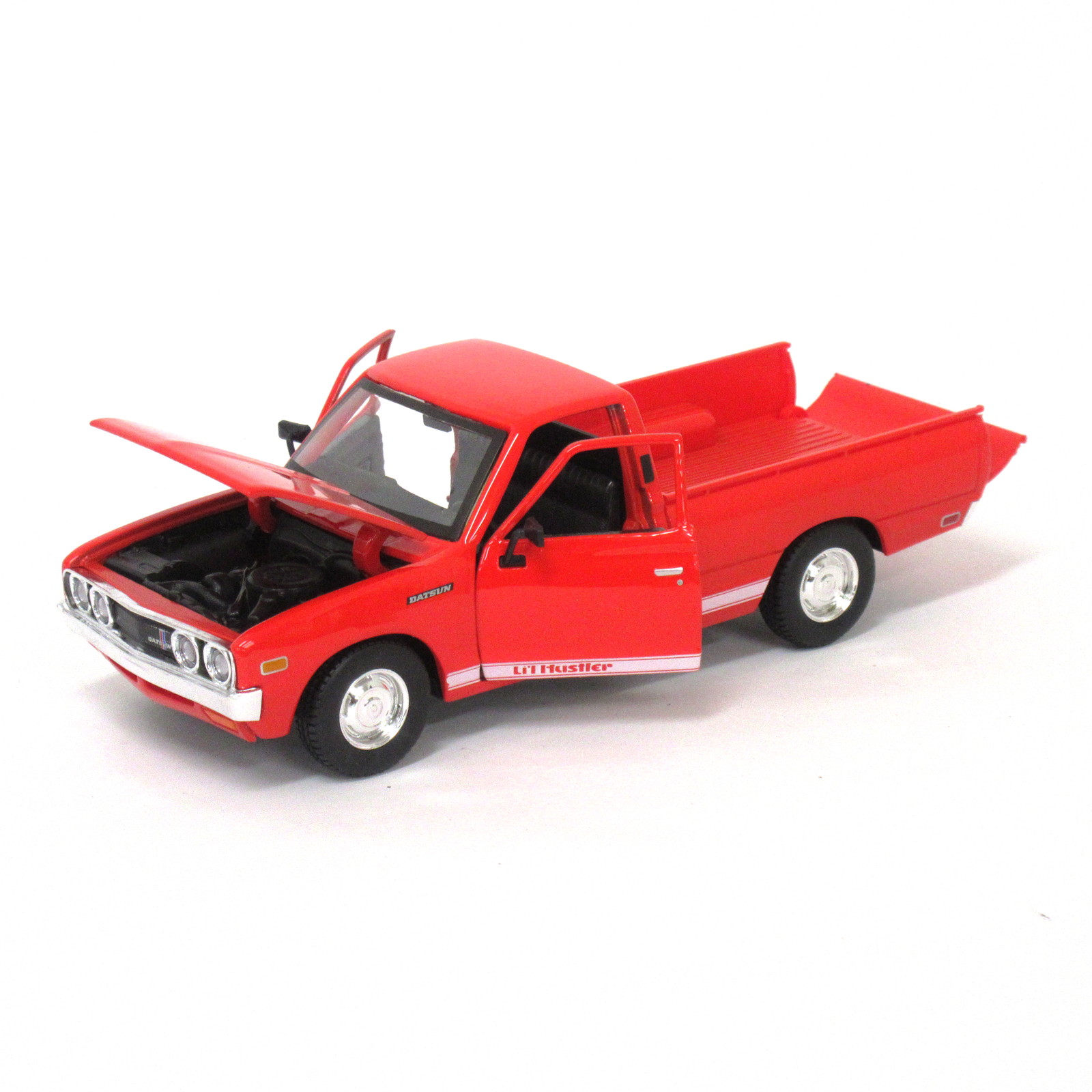 ミニカー＞Maisto ミニカー 1:24 1973 ダットサン620 ピックアップ レッド No.200-130 株式会社 ファースト・アロー  問屋・仕入れ・卸・卸売の専門【仕入れならNETSEA】