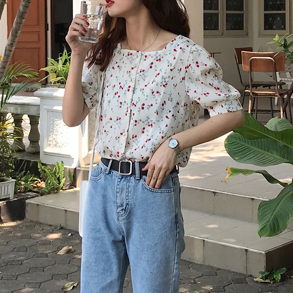 Women 22年春夏新作 韓国風レディース服 花柄シャツ 半袖ｔシャツ パフスリーブ アパレル 株式会社 Sniff Japan レディース服 問屋 仕入れ 卸 卸売の専門 仕入れならnetsea