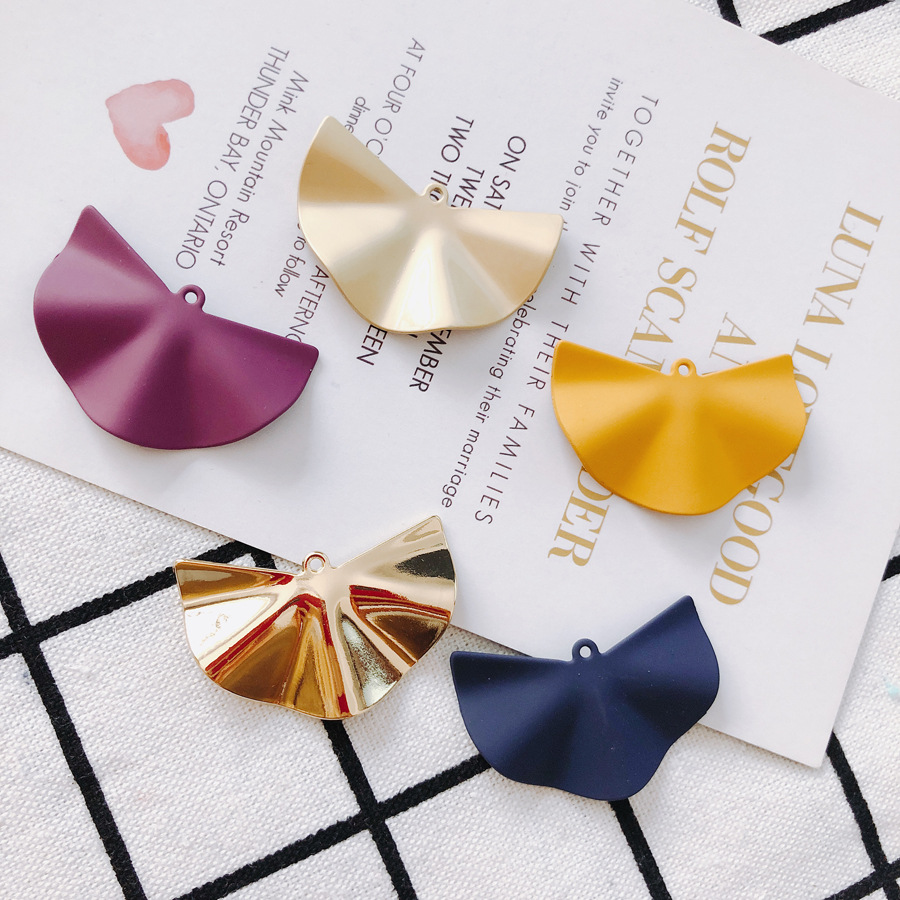 ペンダントトップ アクセサリーパーツ ハンドメイド ピアスパーツ