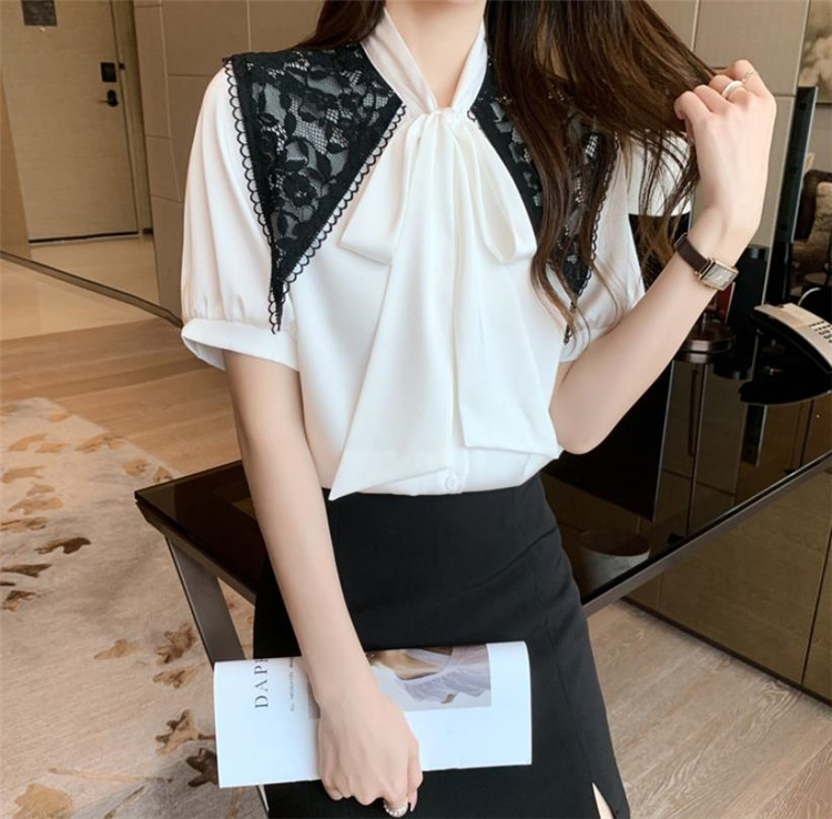 私のスタイルに合うものが良い。韓国ファッション 気質 OL 透かし彫り レースネック 半袖 シフォンシャツ