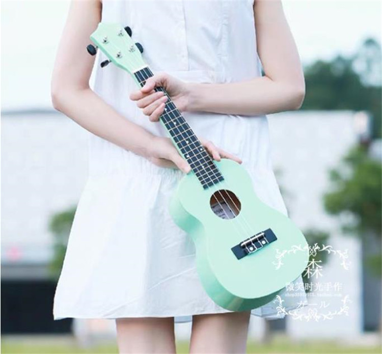 今年売れてます　オープンブリッジ　可愛い　学生　小型ギター　23インチ　INSスタイル　ウクレレ　合同会社　初心者　女性　おしゃれな　ハワイ　問屋・仕入れ・卸・卸売の専門【仕入れならNETSEA】