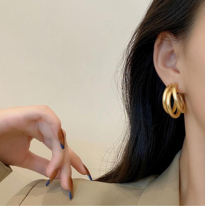 ピアス　新作　アクセサリー　レディース 耳輪 耳飾り 韓国風　ファッション