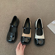 シューズ　靴　パンプス　スクエア　エナメル　韓国ファッション