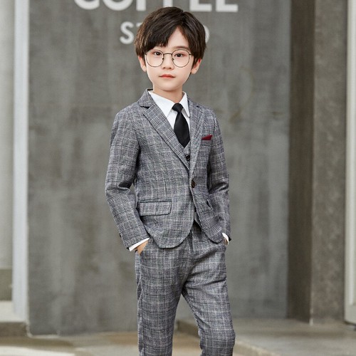 moimoln スーツ 結婚式 80 4点セット　男の子80cm まとめ売り moimoln スーツ 結婚式 80 4点セット 男の子80cm まとめ売り