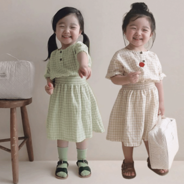 【2022夏服】韓国風子供服 ベビー服 　女の子　おしゃれ　半袖　セットアップ