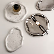 2022 INS  人気  セラミックス  収納    インテリア  トレイ  置物を飾る  皿を捧げる 創意撮影装具